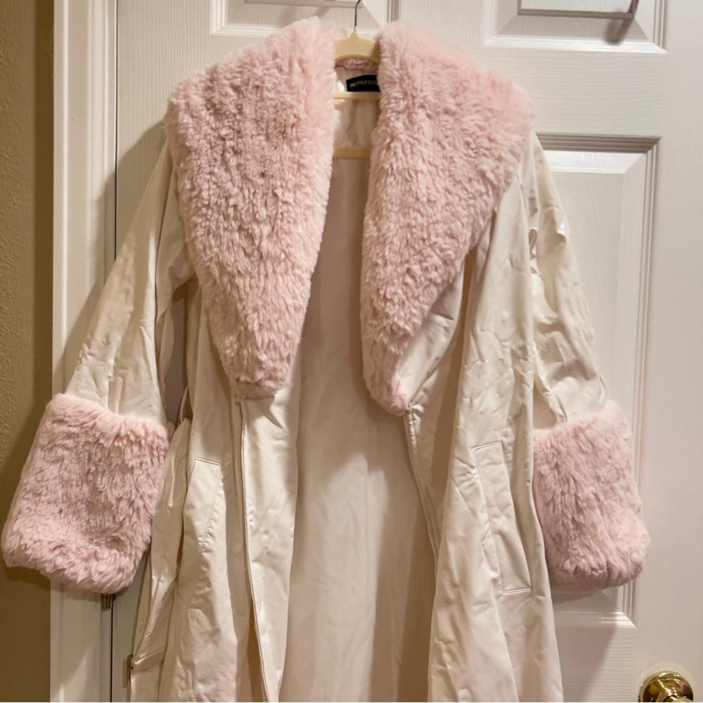 Pretty Little Thing Pink and White Women's Coat - Picture 2 of 8